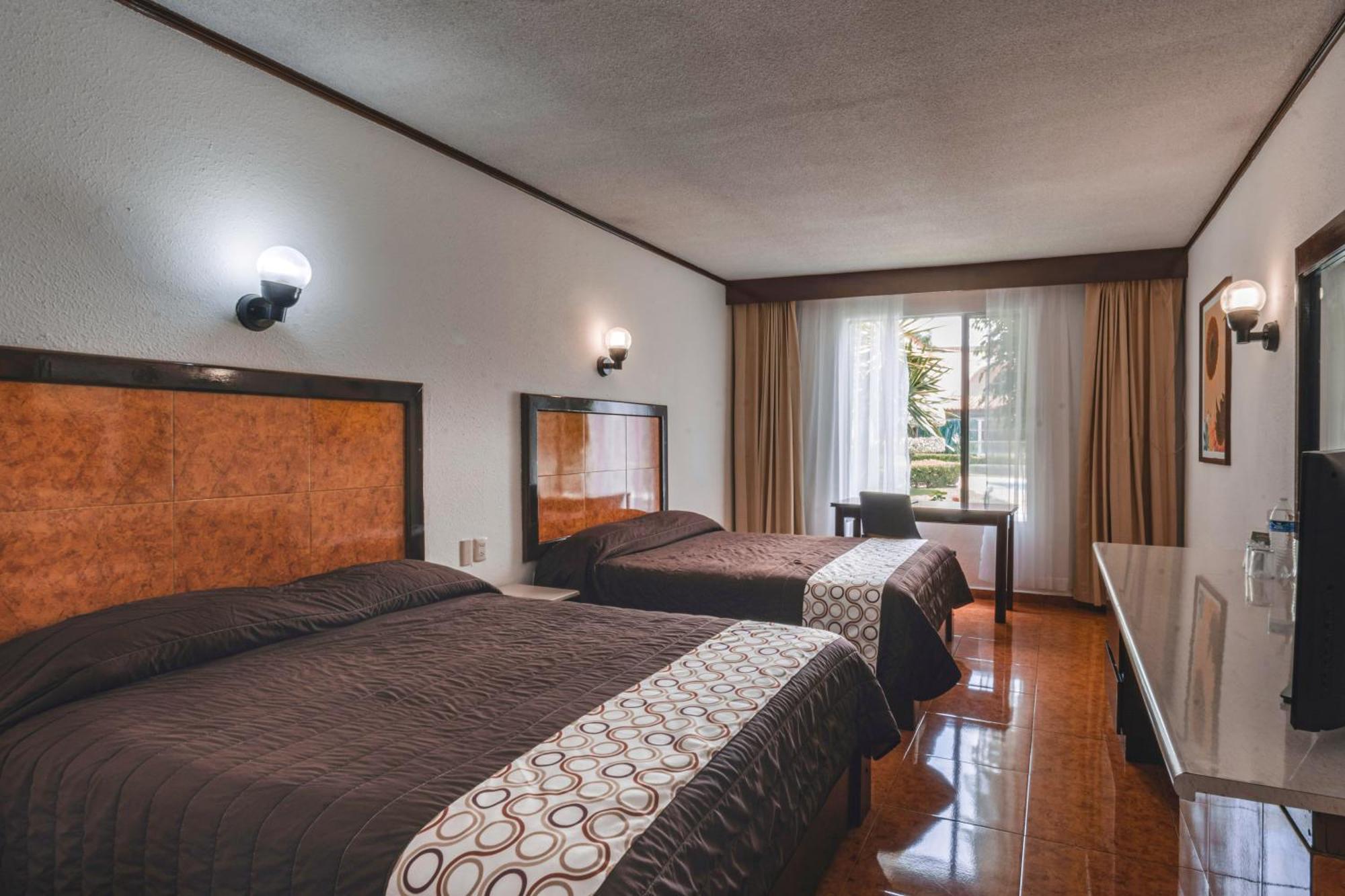 מורליה Hotel & Suites Villa Del Sol מראה חיצוני תמונה