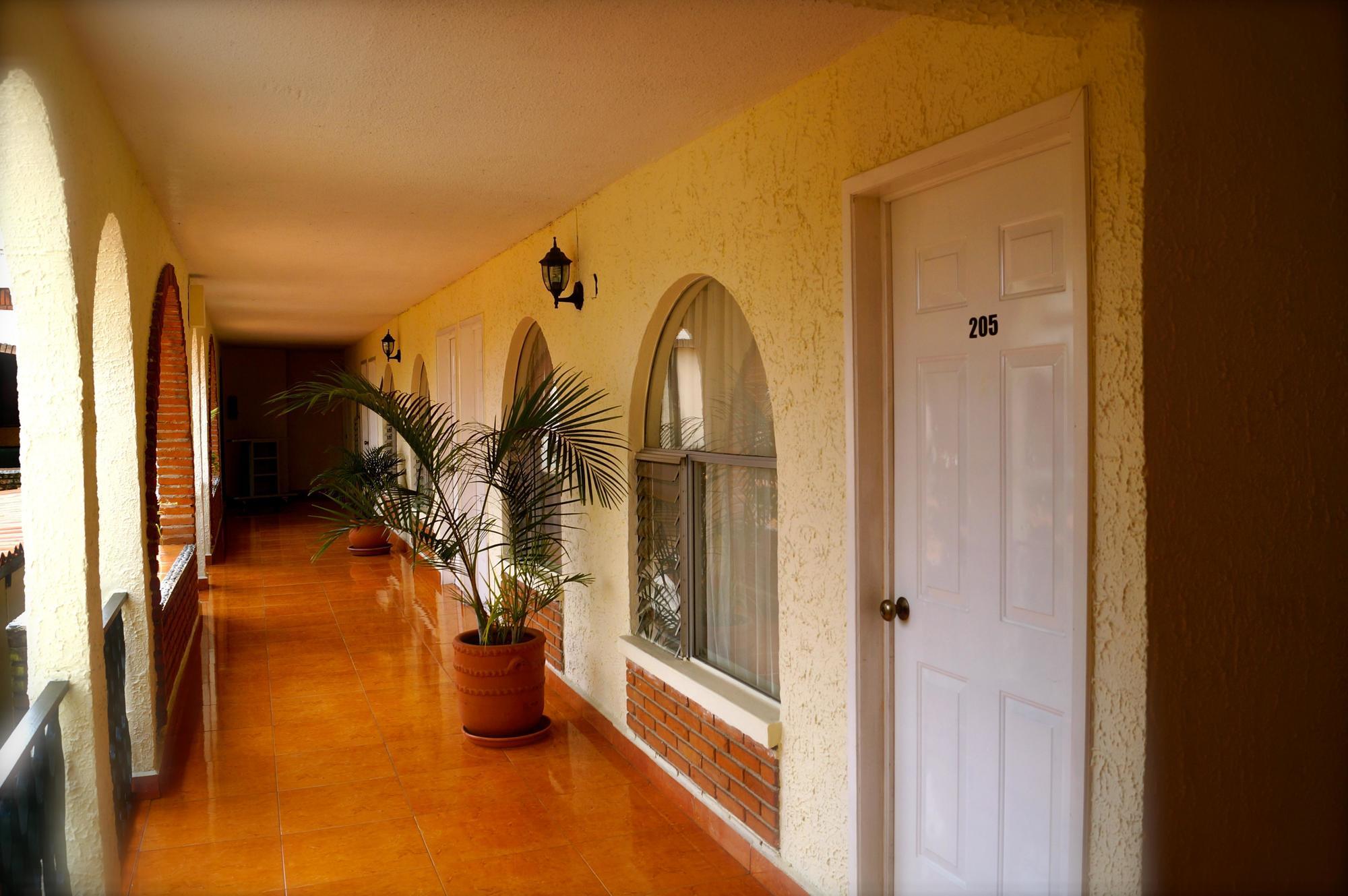 מורליה Hotel & Suites Villa Del Sol מראה חיצוני תמונה